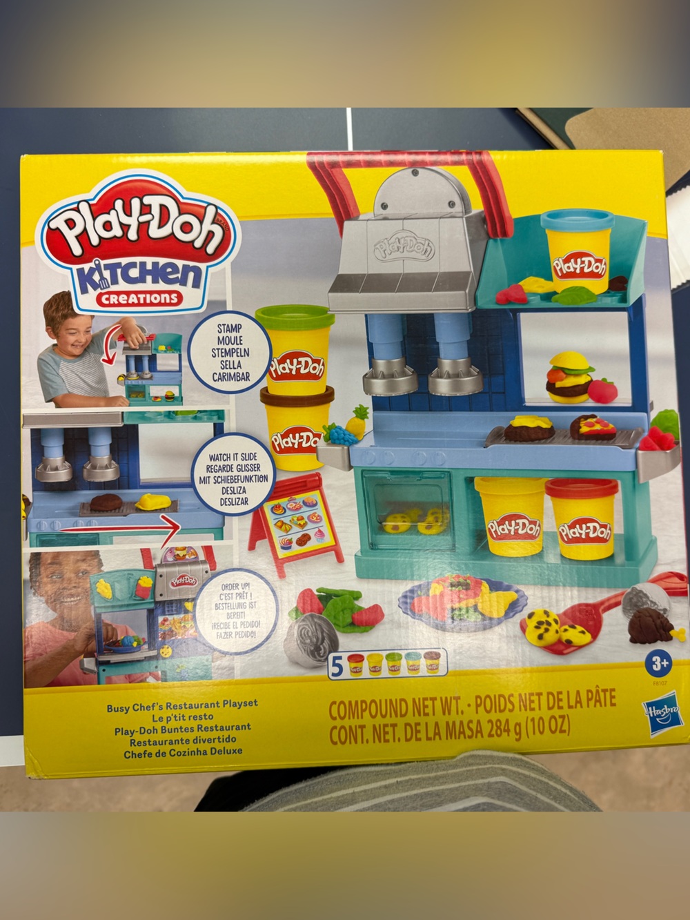 NWT Play Doh Kitchen Creations Playset - Multicolor